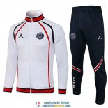 PSG x Jordan Chaqueta White III + Pantalon Navy 2021/2022 PSG x Jordan Chaqueta White III + Pantalon Navy 2021/2022