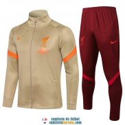 Liverpool Chaqueta Gold + Pantalon Red 2021/2022