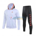 PSG x Jordan Chaqueta Capucha White + Pantalon Black 2019-2020 PSG x Jordan Chaqueta Capucha White + Pantalon Black 2019-2020